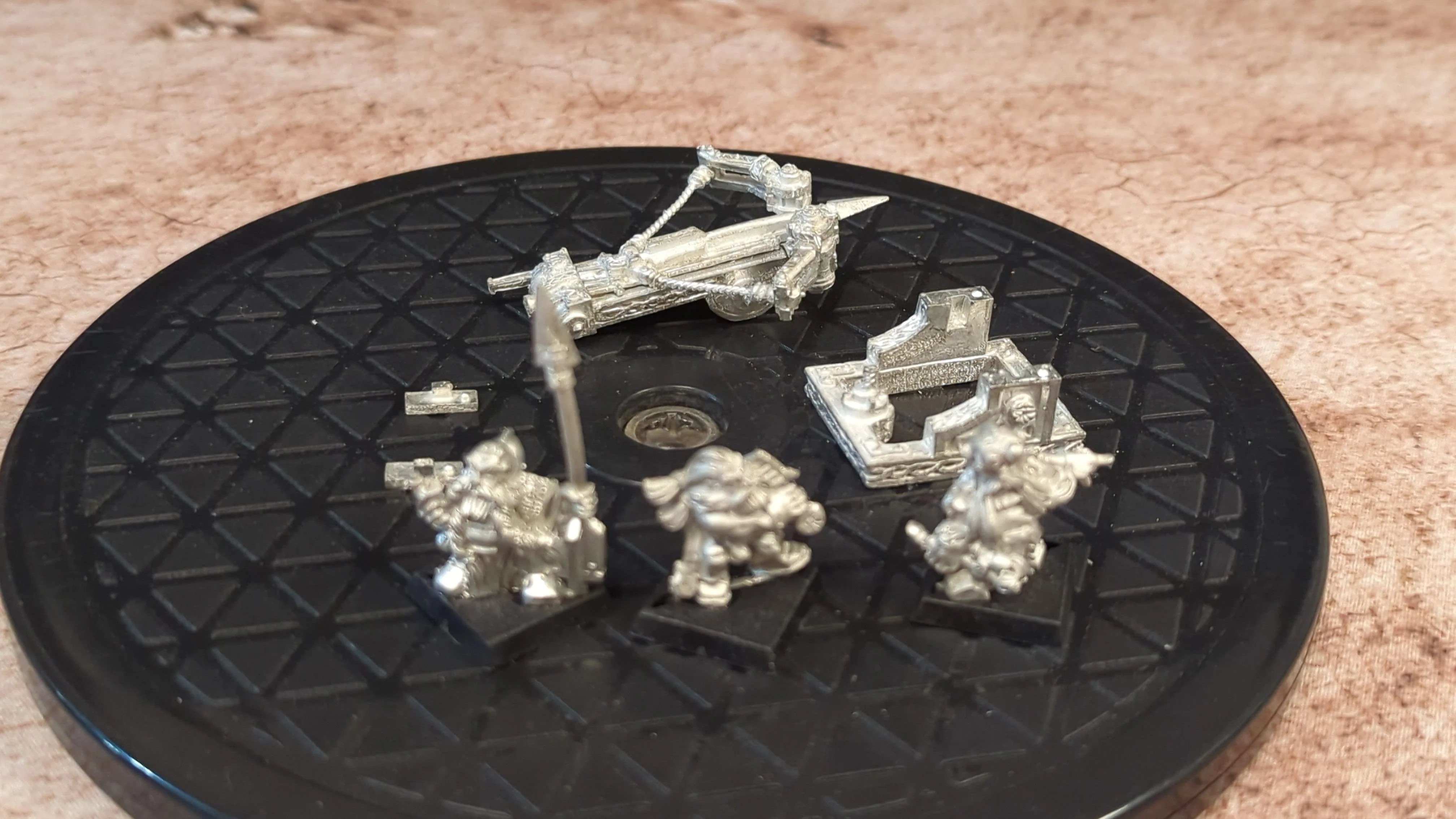 The Old World Dwarven Bolt Thrower (OOP Metal) x1