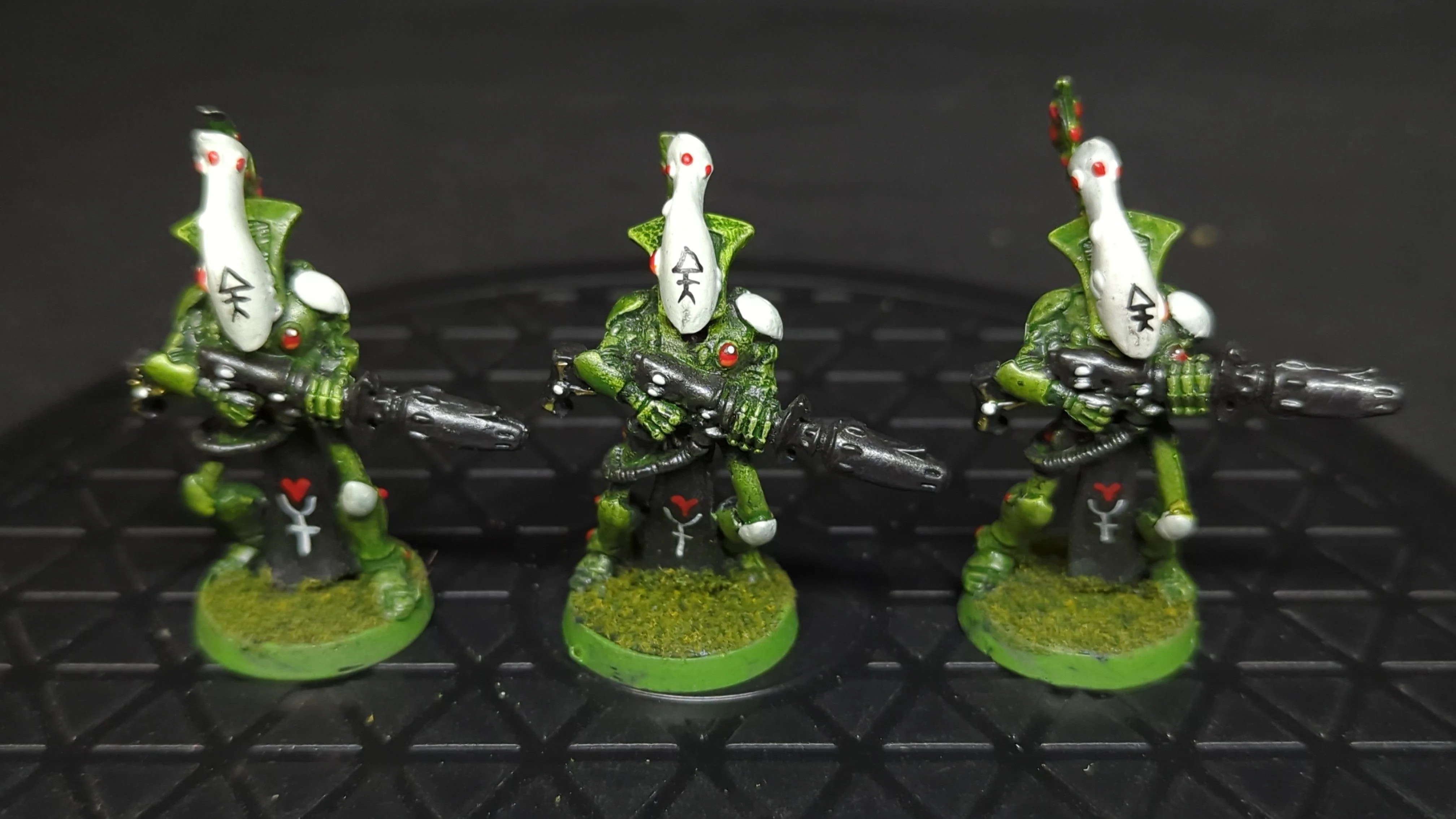 Warhammer 40k Wraithguard (oop metal) x3 OOP Painted