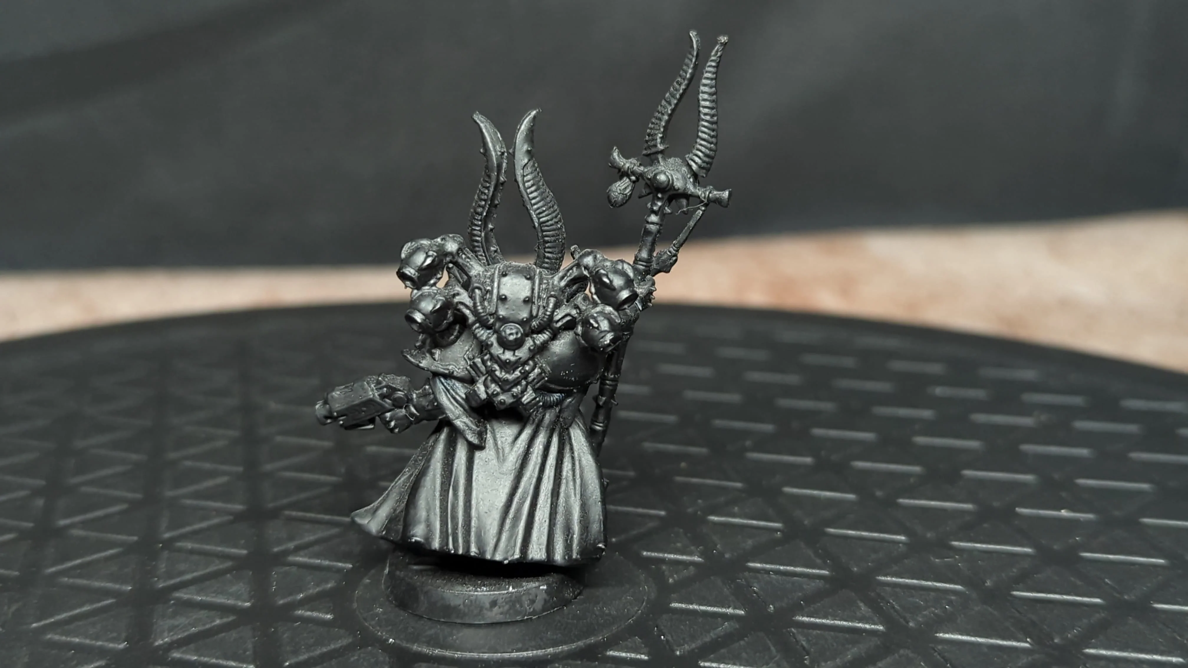 Warhammer Thousand Sons Ahriman, Arch-Sorcerer of Tzeentch (OOP) x1 - Image 2