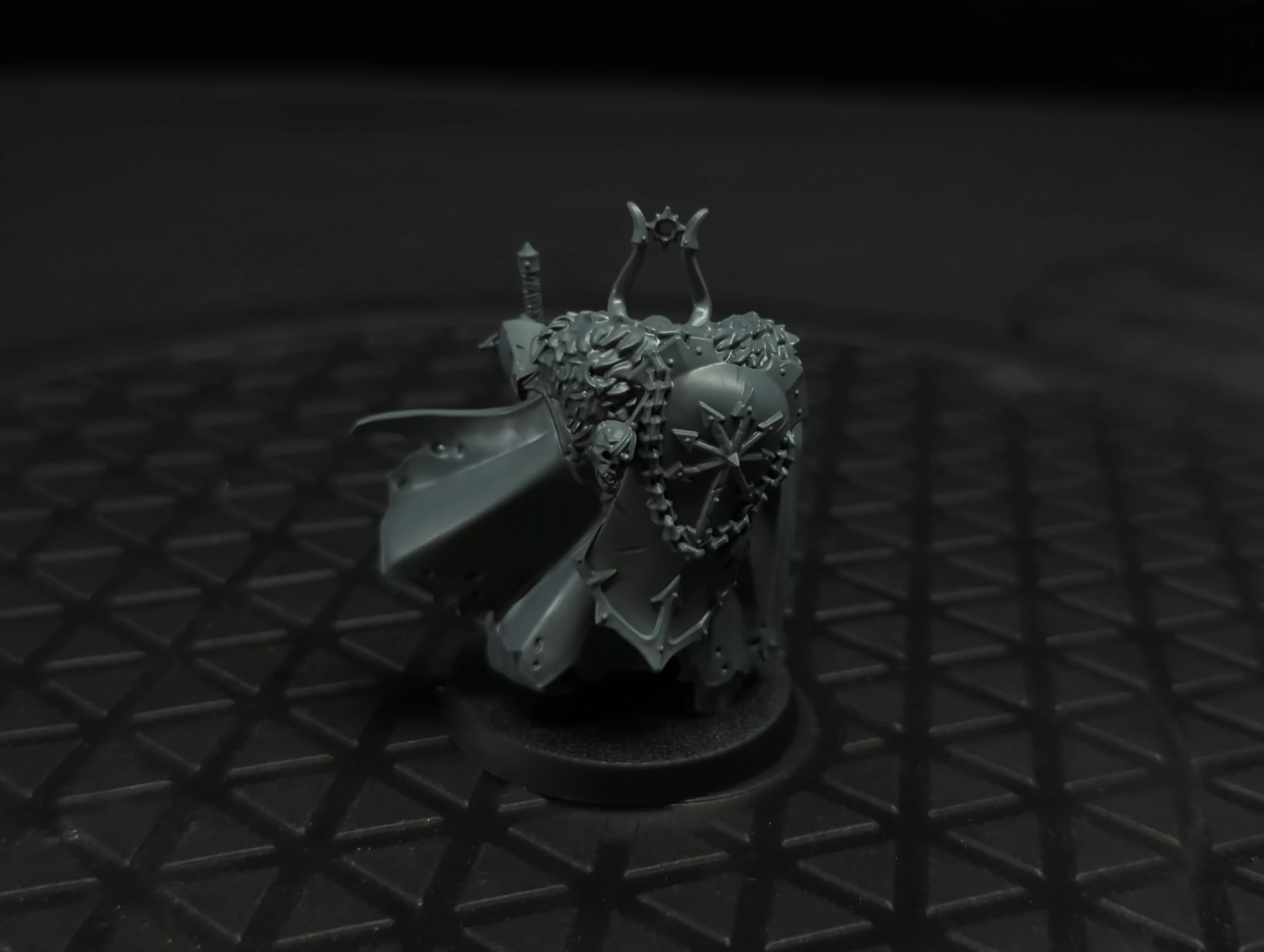 Age of Sigmar Slaves to Urkhan, Chaos Lord Commemorative Edition x1 - Image 2