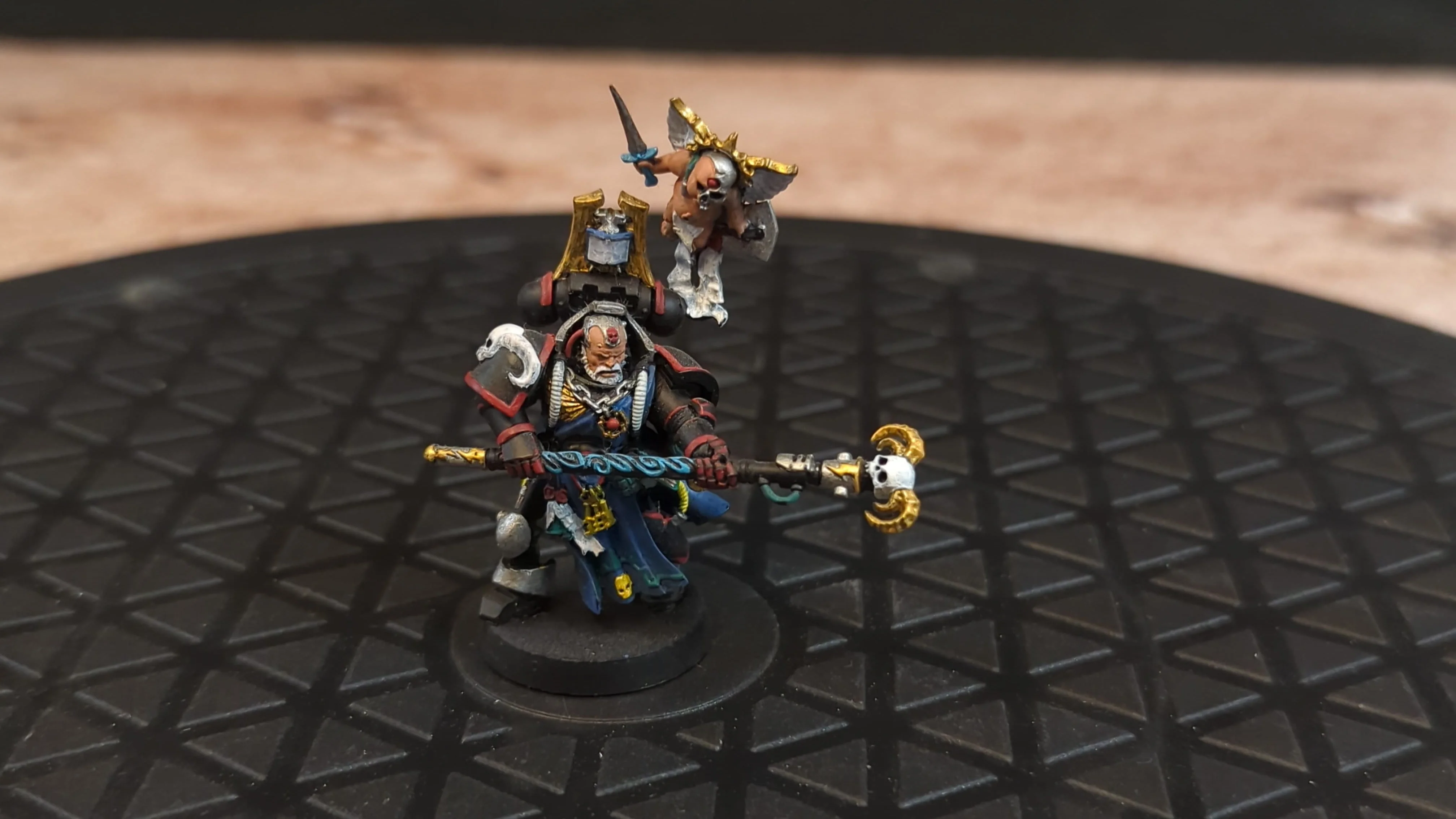 Warhammer 40k Space Marines Librarian (OOP) x1 OOP Painted