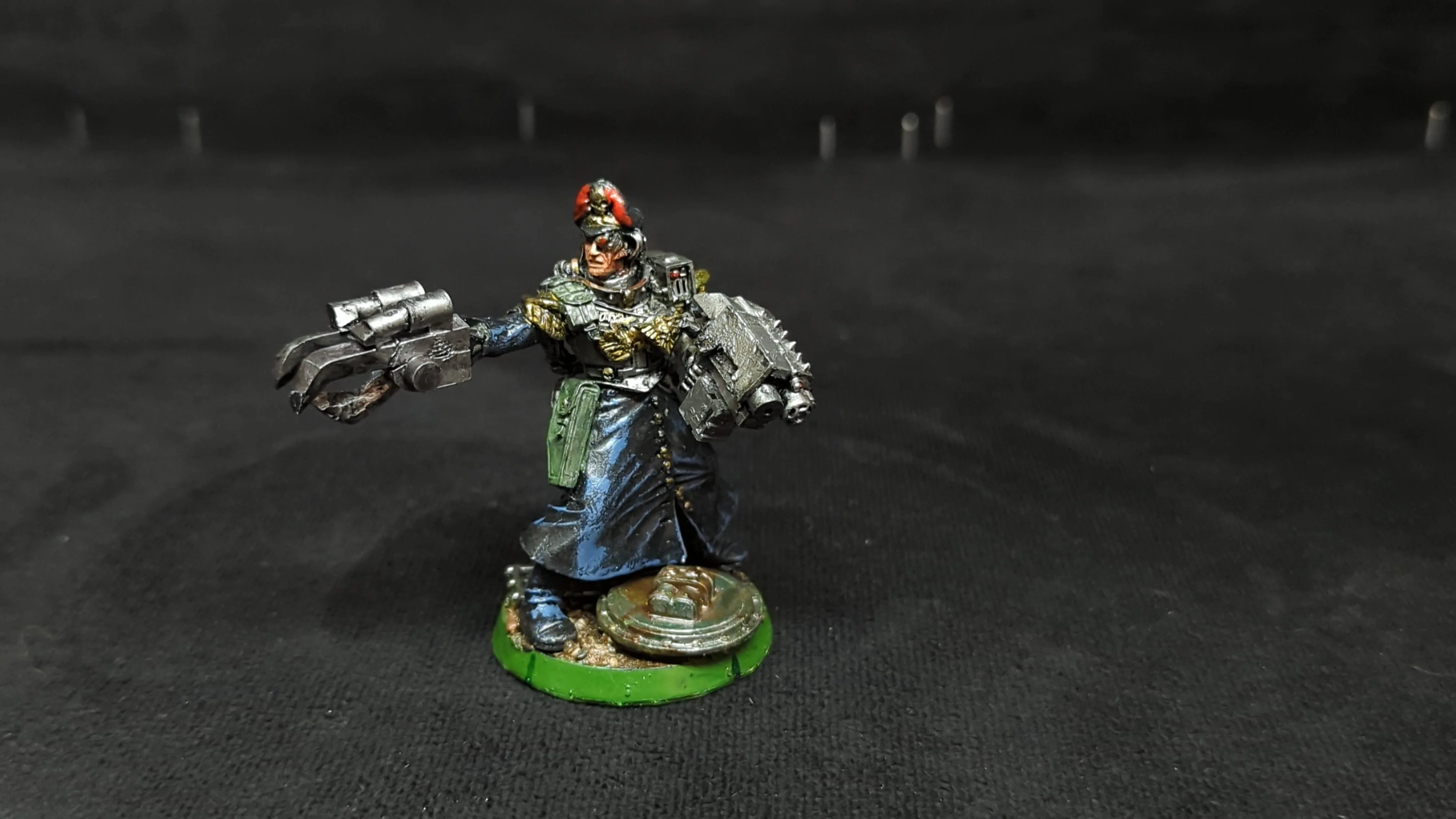 Warhammer Inquisitor Warhammer Inquisitor Commissar Yarrick x1 OOP Painted